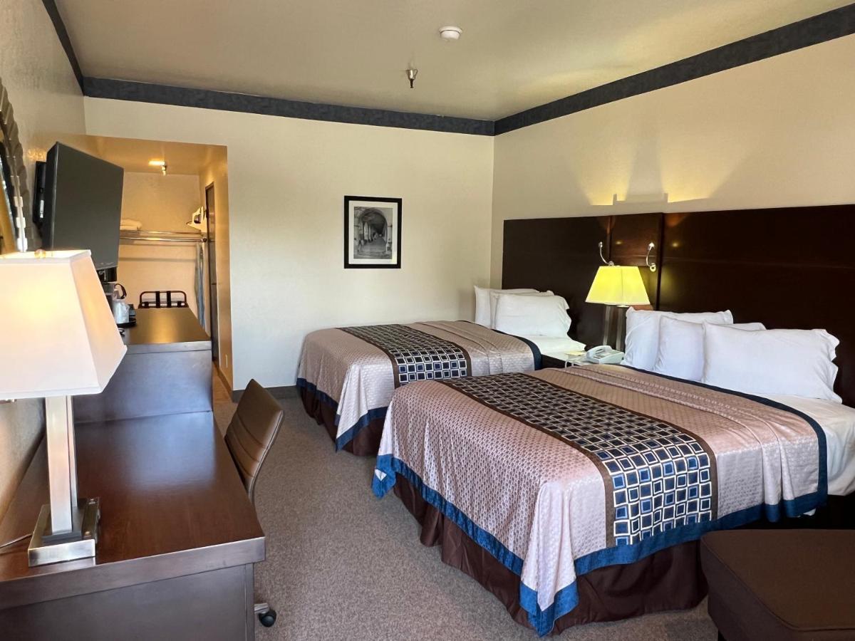 Oakridge Inn Oak View Екстер'єр фото