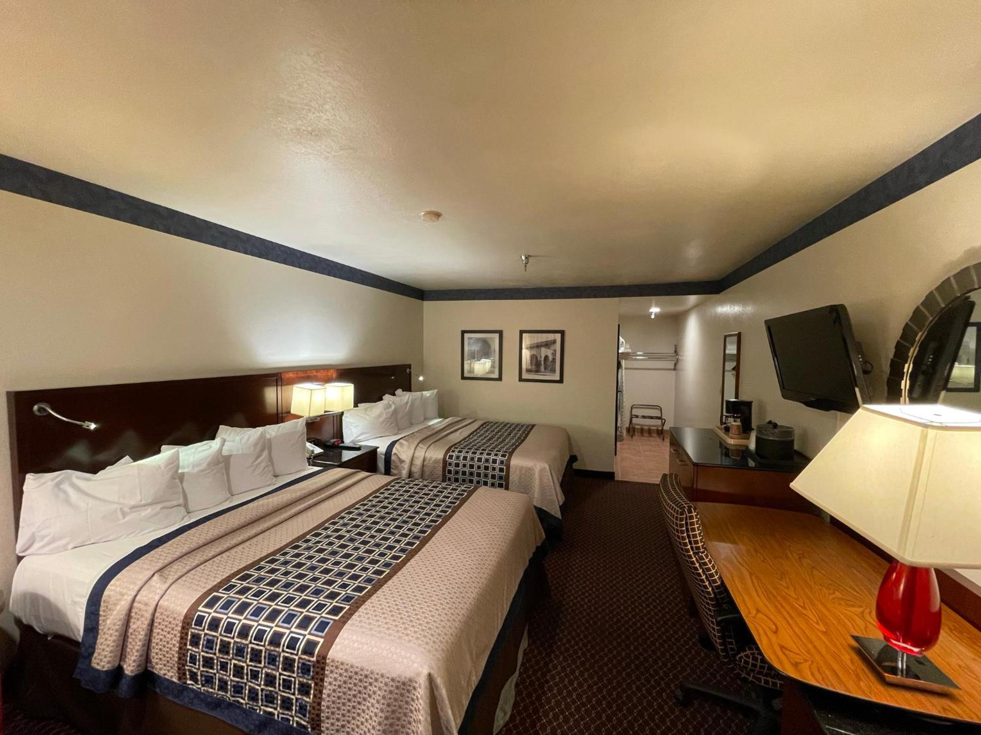Oakridge Inn Oak View Екстер'єр фото